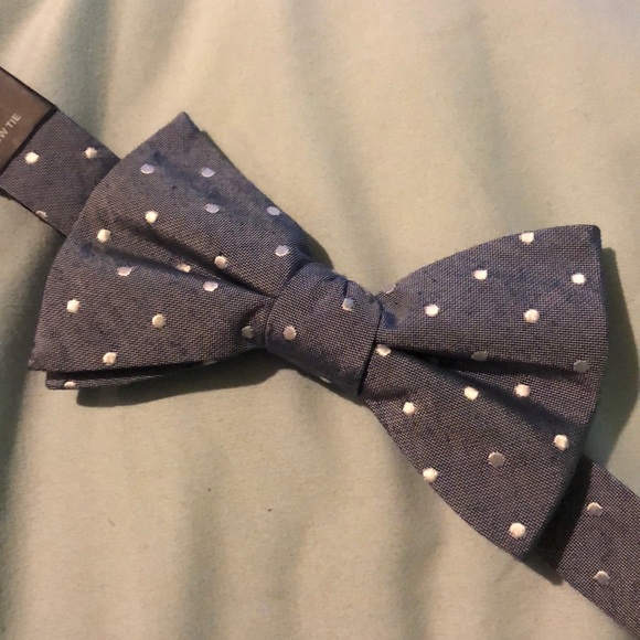 express men bow tie